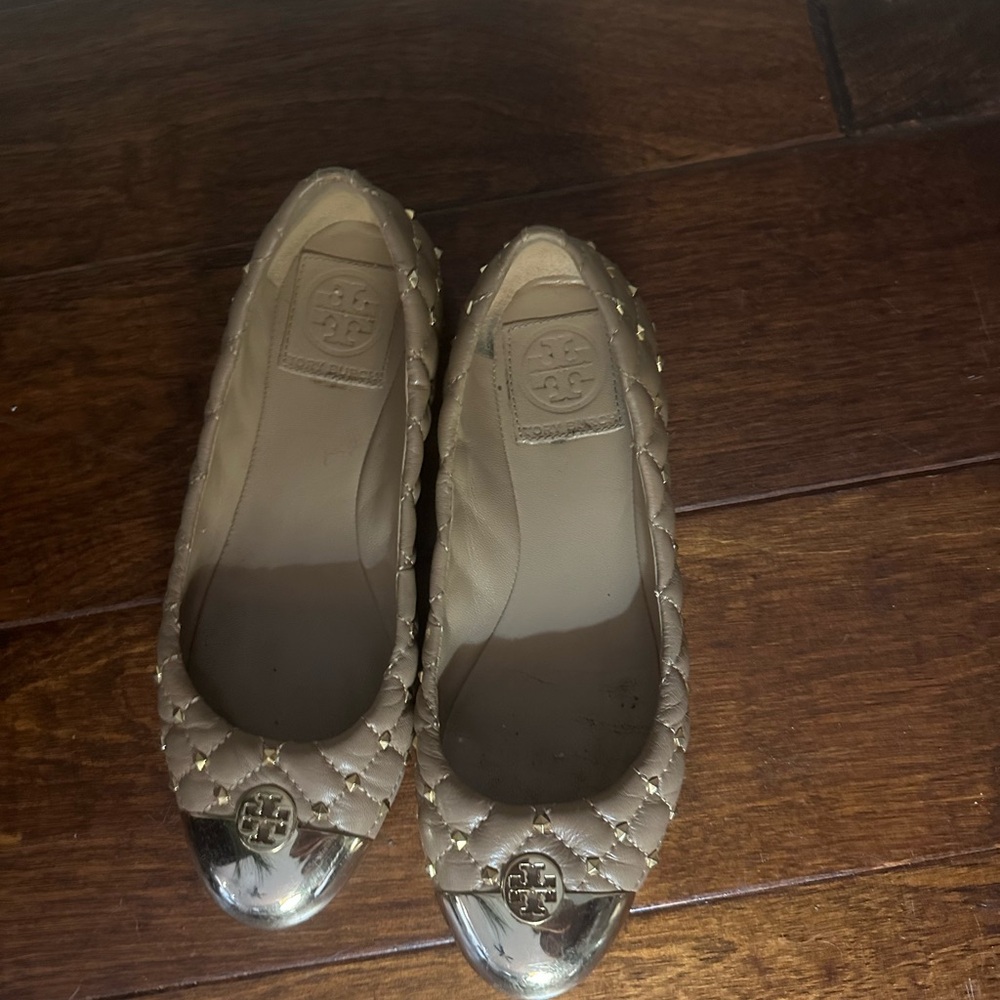 Tory Burch Beige Quilted Ballet Flats